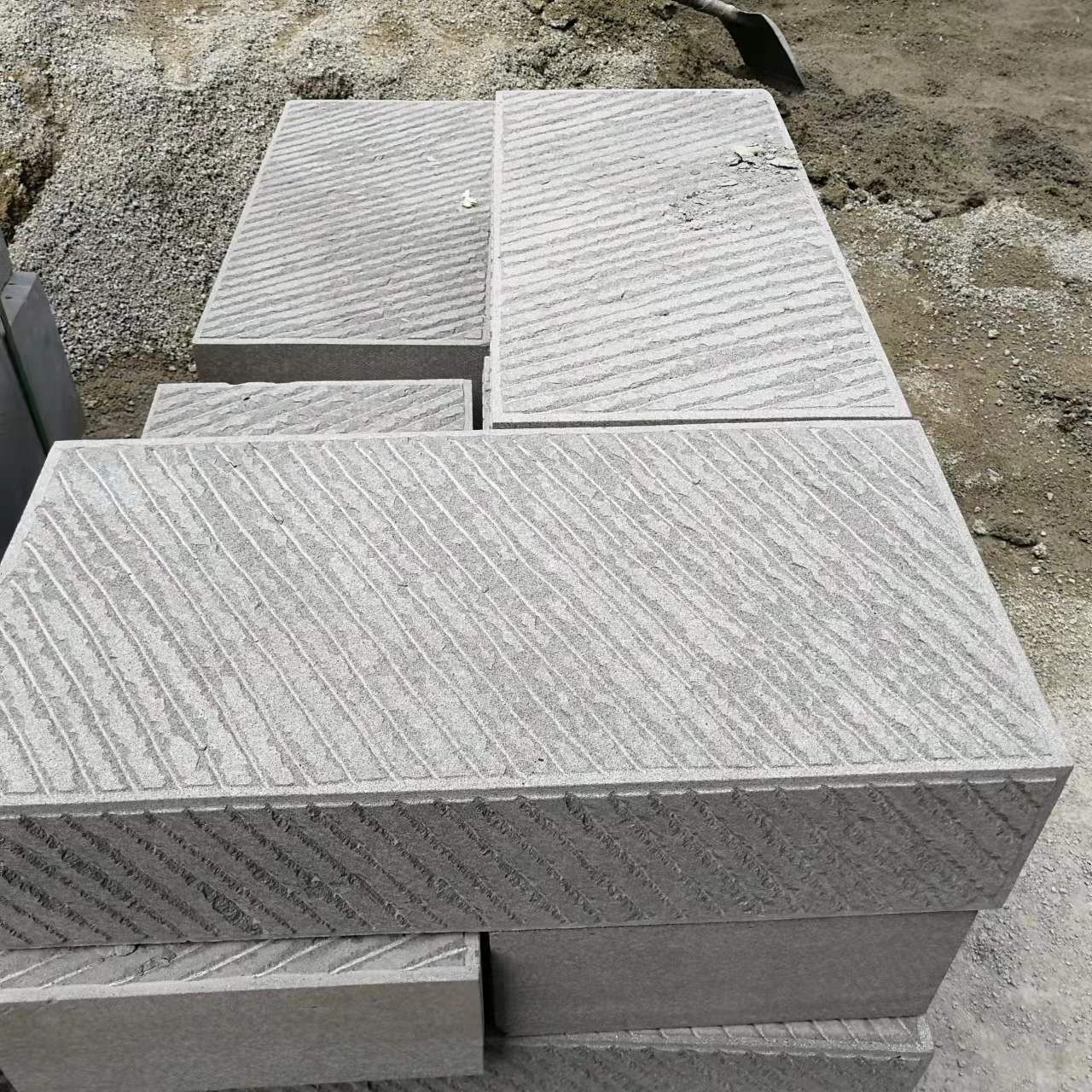 青石路沿石的質(zhì)量怎么判斷